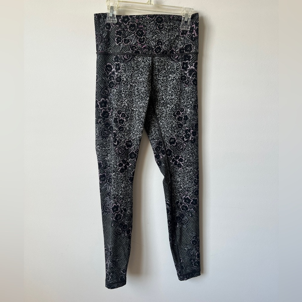Lululemon Wunder Under High-Rise Tight 28” Trellis Bloom Ice Grey Black Size 6